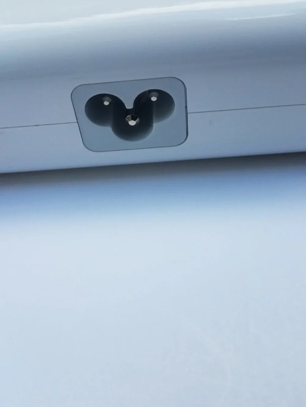 Apple power adapter